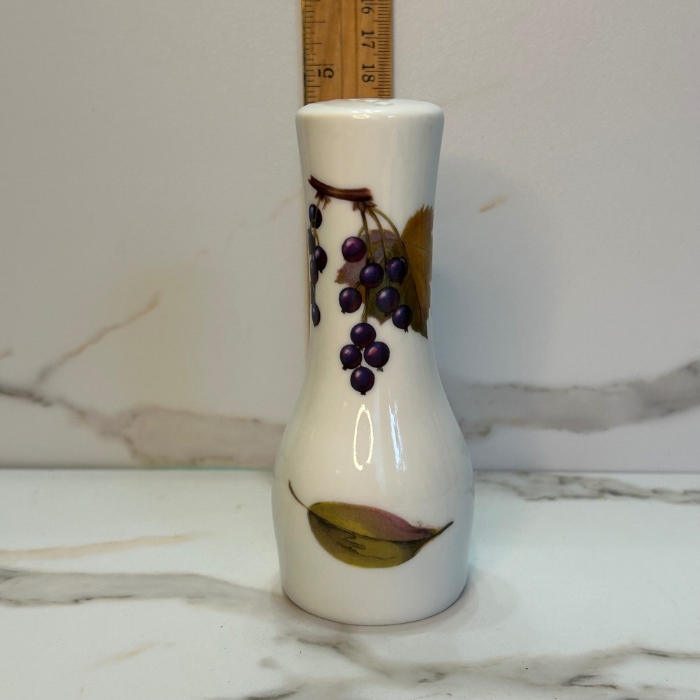 Vintage Royal Worcester Evesham Shaker Fine Porcelain Made in England 1961